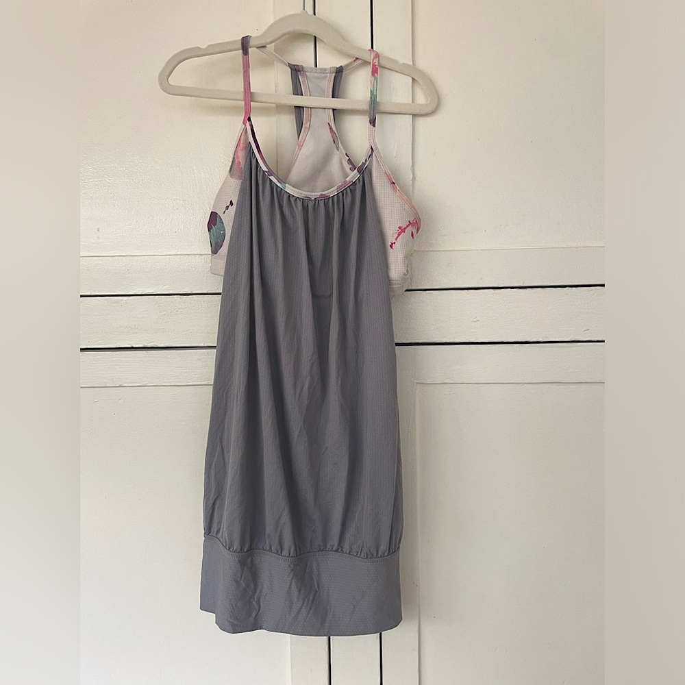 Lululemon top circa 2012